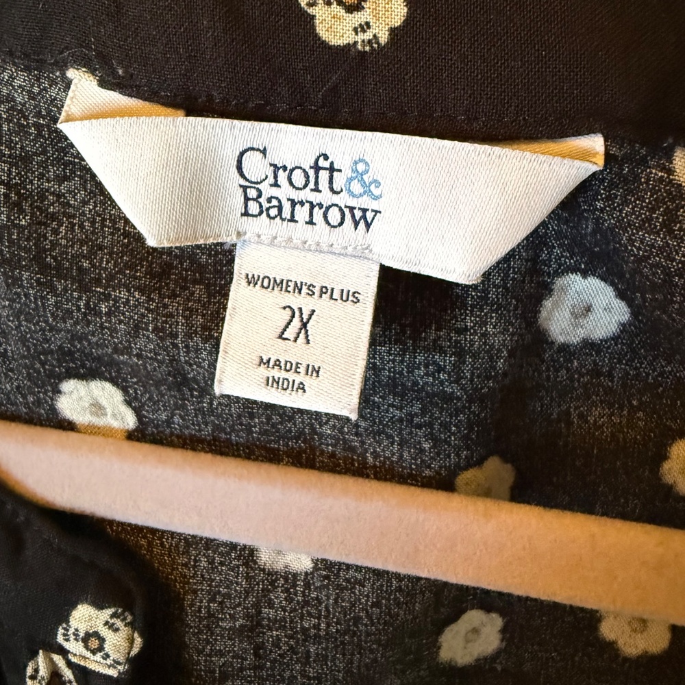 Sleeveless top (Croft & Barrow) - Picture 3 of 3